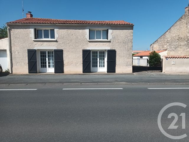 maison à louer - 6 pièces - 132.16 m2 - LES MAGNILS REIGNIERS - 85 - PAYS-DE-LOIRE - Century 21 Solution Immobilière